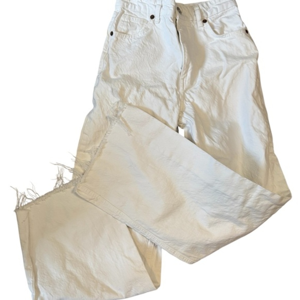 Zara woman’s  White Relaxed Jeans